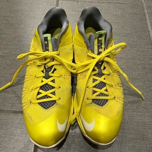 Air Max Lebron 10 lows in sonic yellow
